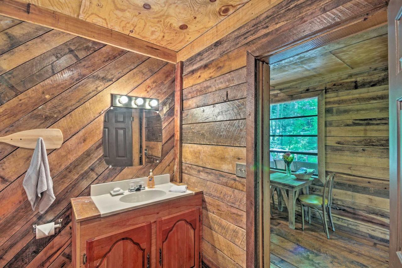 Creekside Cabin With Deck In Pisgah Forest! Barnardsville 外观 照片
